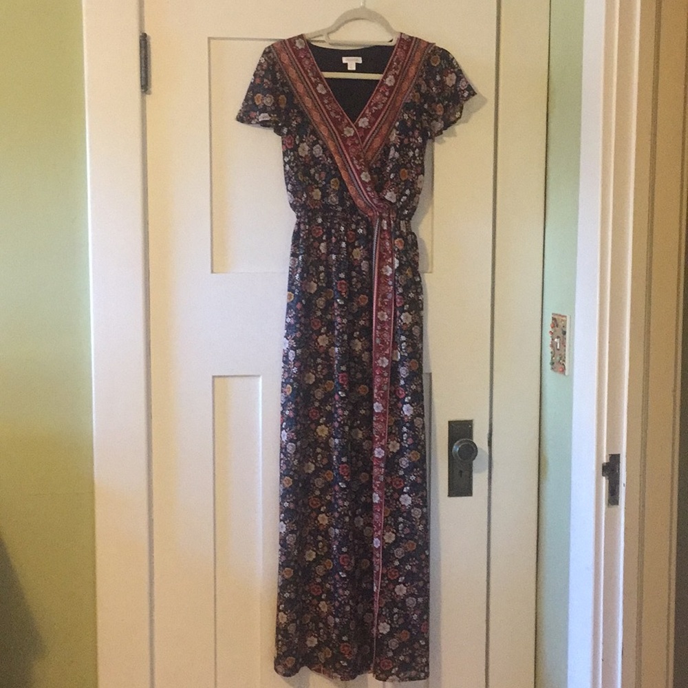 **Donating in 2 Days** Floral Maxi Dress NWOT